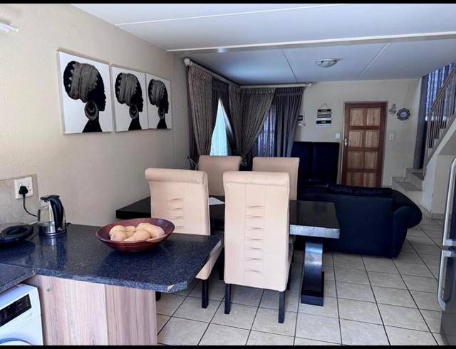 4 BEDROOM HOUSE FOR SALE IN ALBERTSDAL